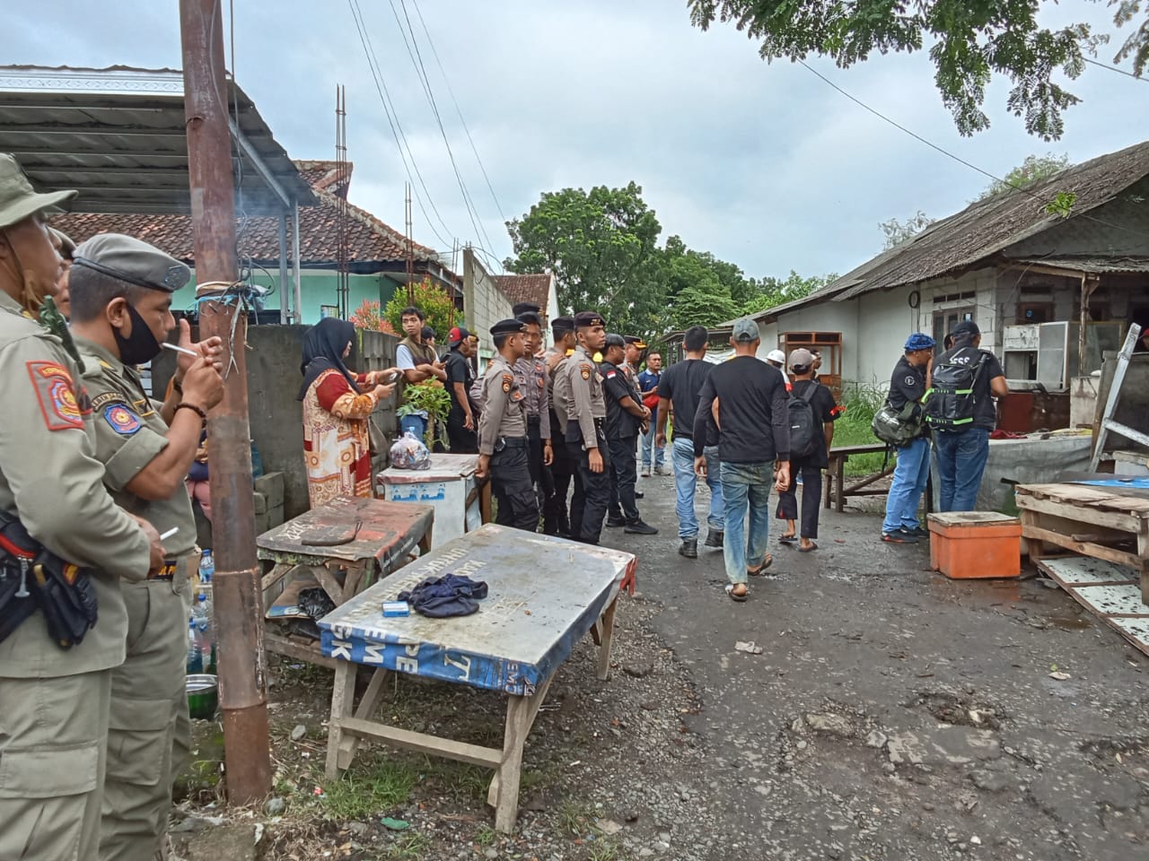 Ratusan Personil Gabungan Exekusi Lahan warga Changhegar