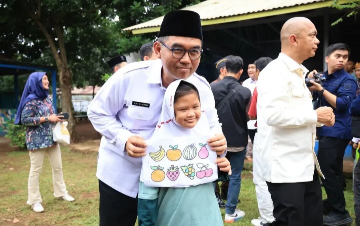 Dukung Pendidikan Inklusif, Bupati Bogor Bersama Kajari Beri Bantuan Ke Sekolah Alam Disabilitas Permadani Cibinong